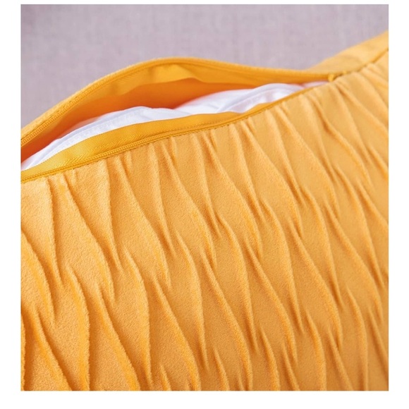 MADIZZ Throw Pillow Covers - Set of 2 - COVERS ONLY - 🛋️ 🟨 - Picture 4 of 8